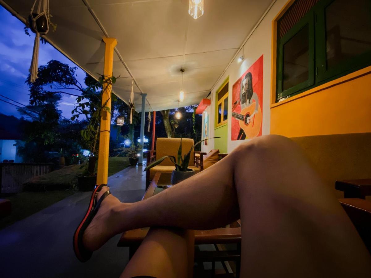 Mad Monkey Hostel And Lounge Procida Dış mekan fotoğraf