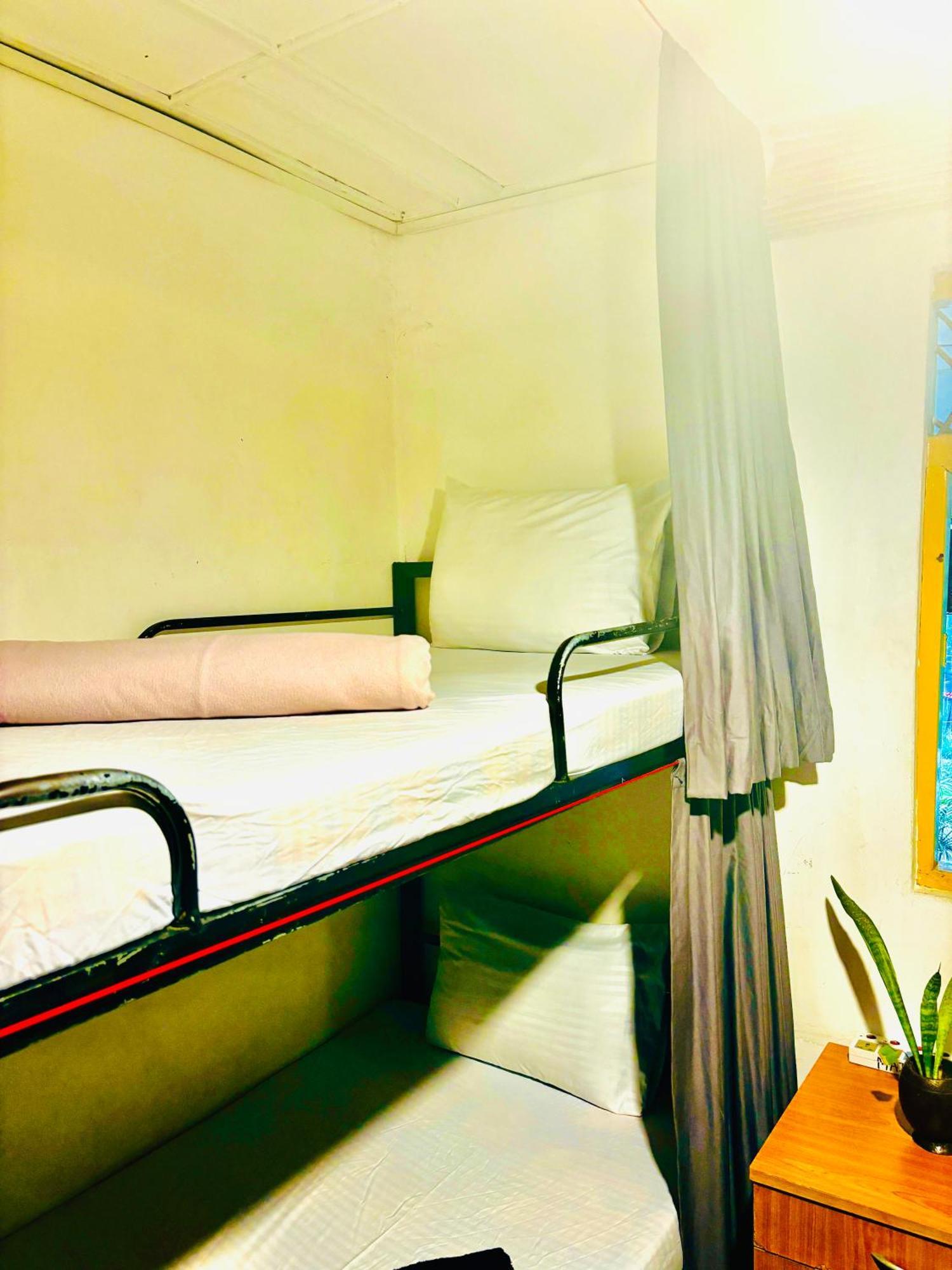 Mad Monkey Hostel And Lounge Procida Dış mekan fotoğraf